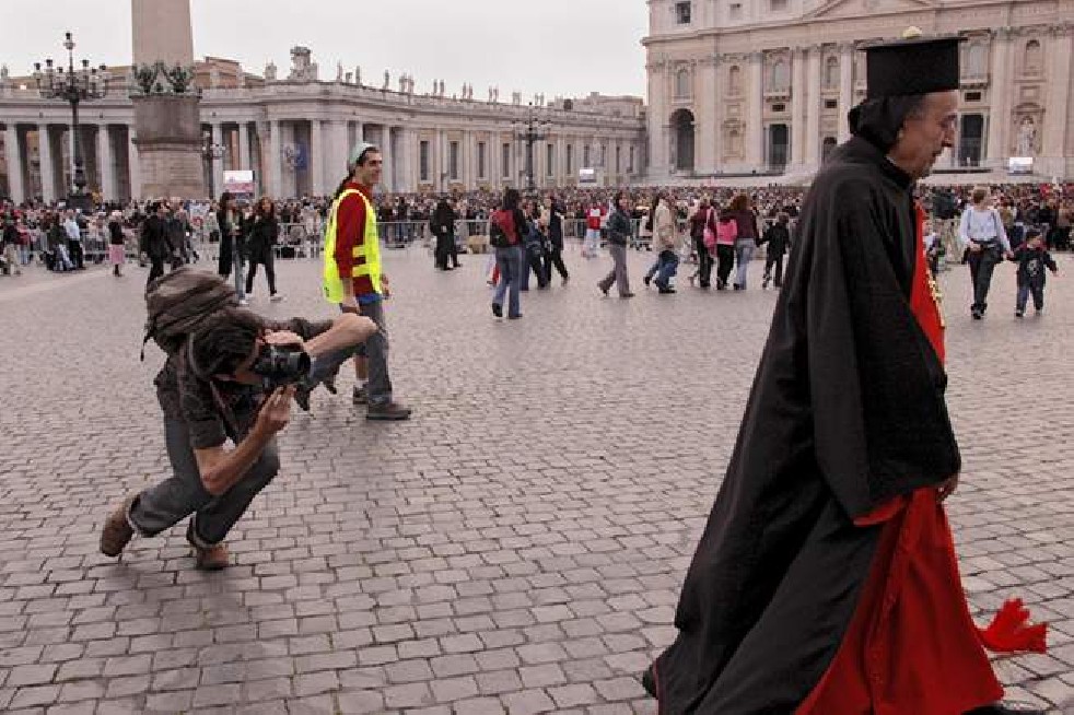 Mourning the Pope 1
