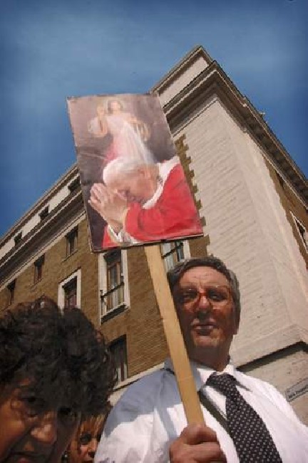 Mourning the Pope 1