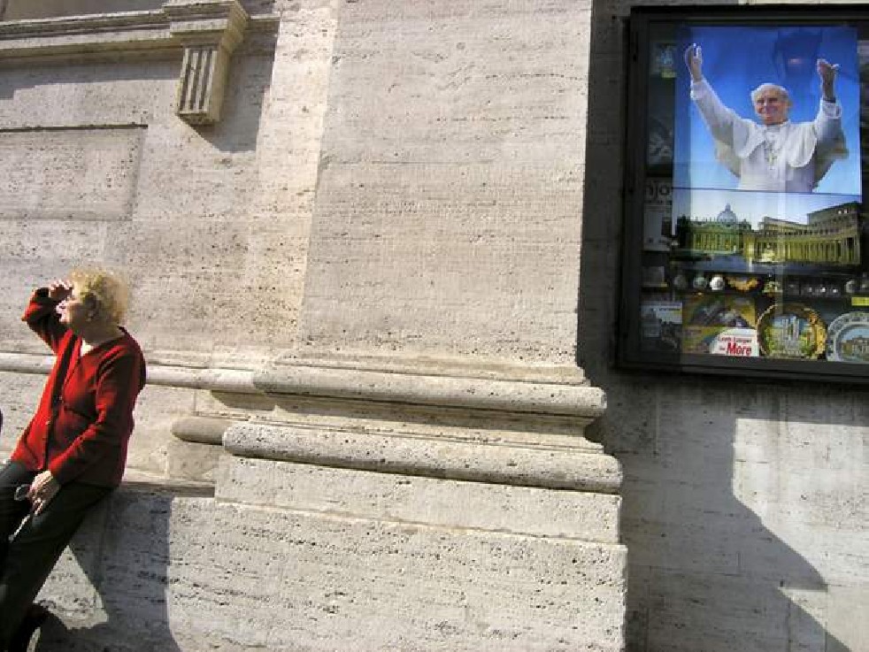 Mourning the Pope 2