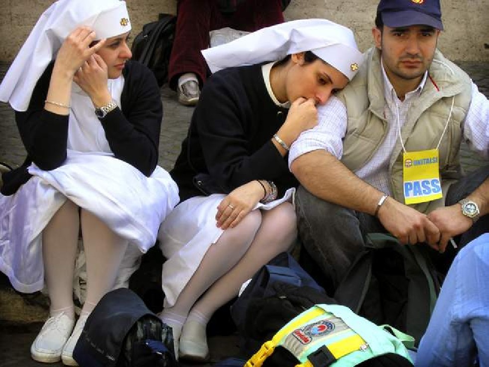 Mourning the Pope 2