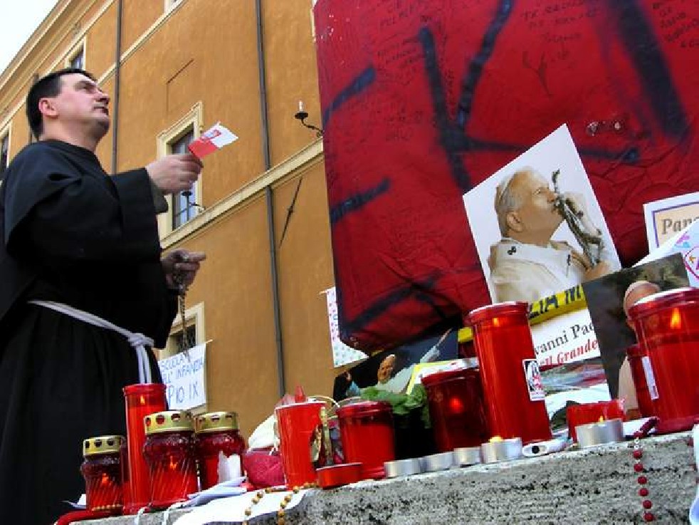 Mourning the Pope 2