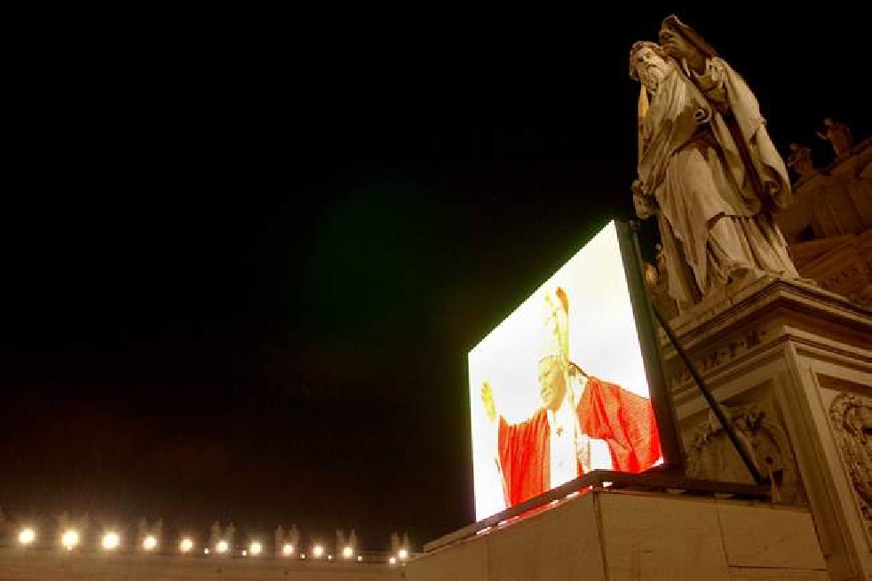 Mourning the Pope 3