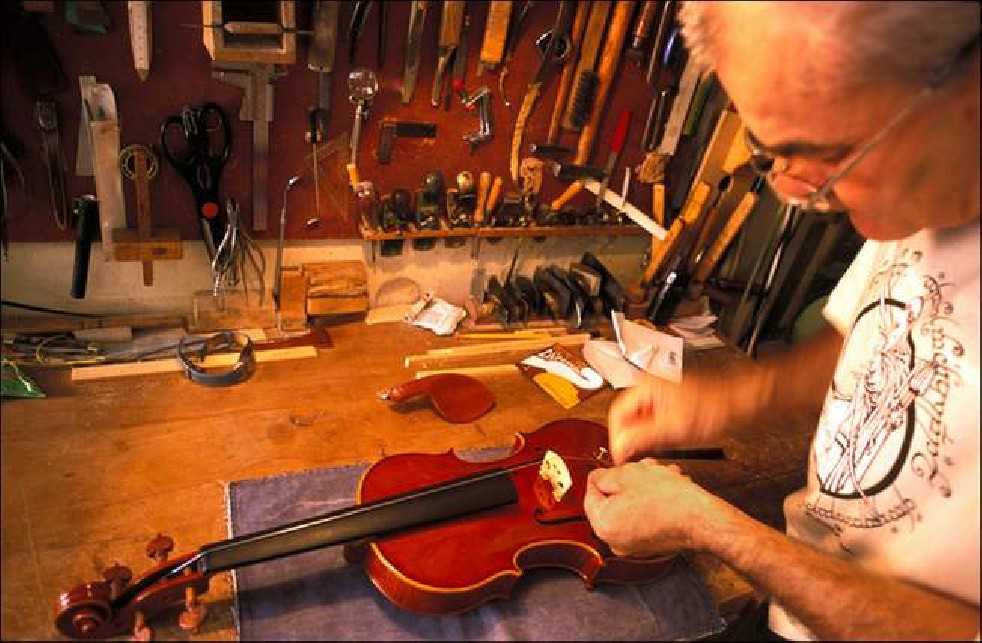 Stradivarius' Heirs 