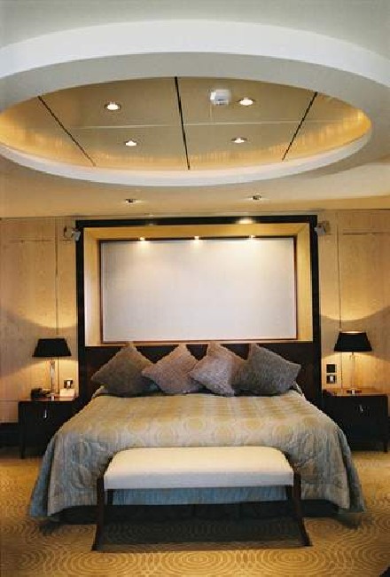 Queen Mary 2
