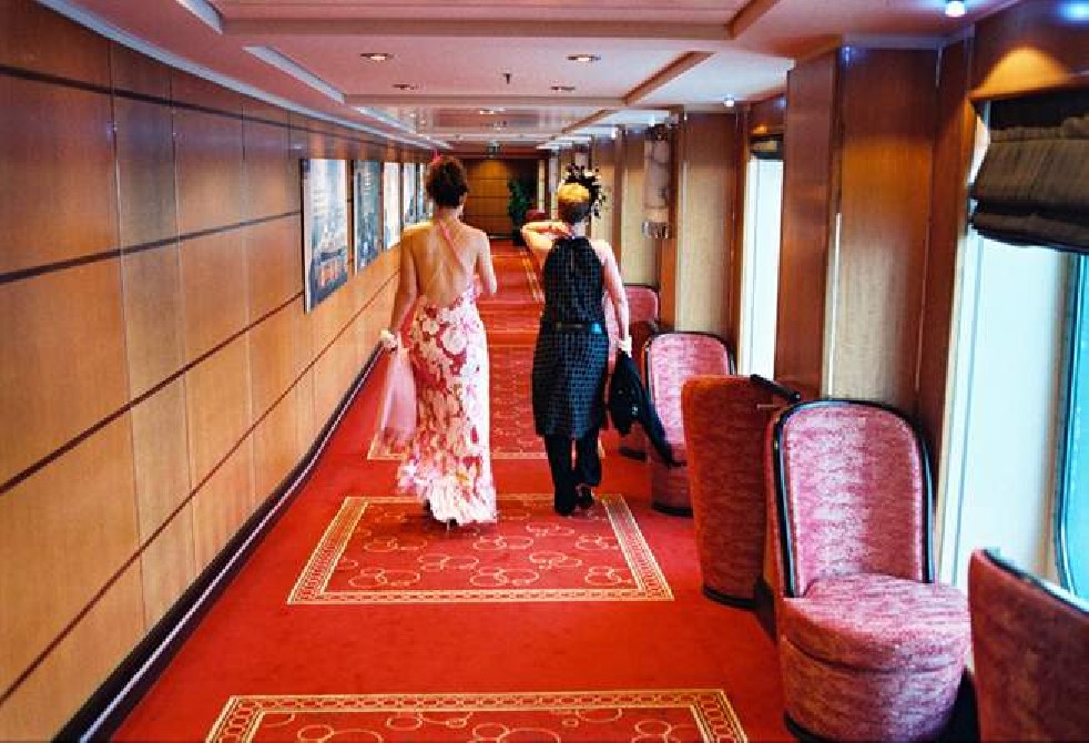 Queen Mary 2