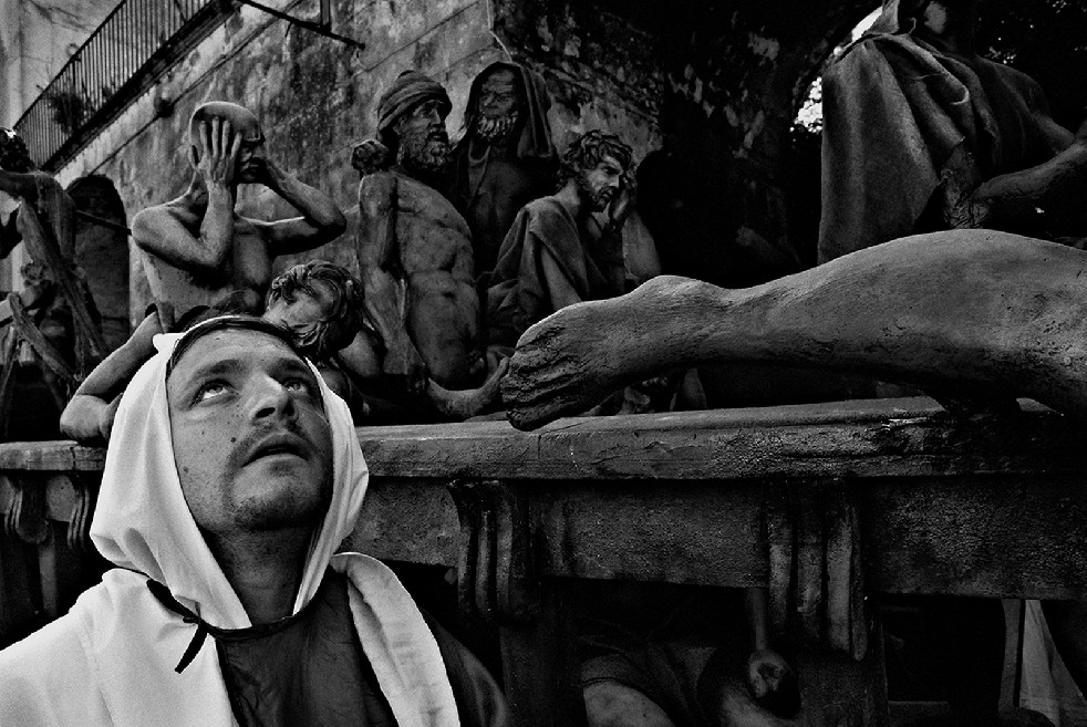Dead Christ 