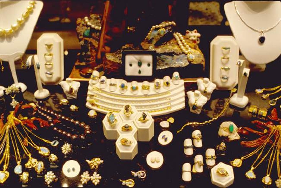Opal Hunters 